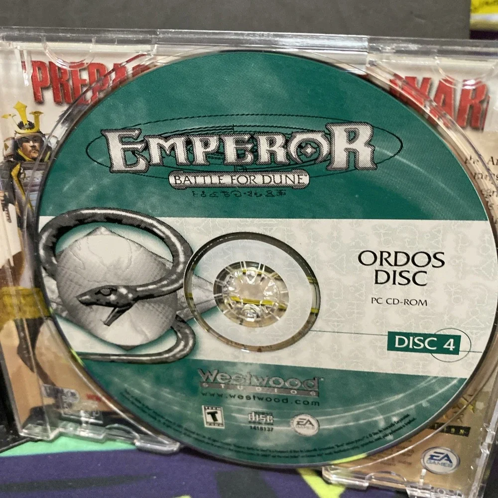 ⭐️⭐️⭐️⭐️⭐️ PC CD-ROM Game - Emperor Battle For Dune - 4 Disc Set *Case Damage*